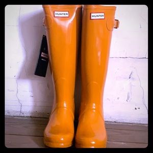 NEVER WORN Hunter Original Tall Gloss Boots